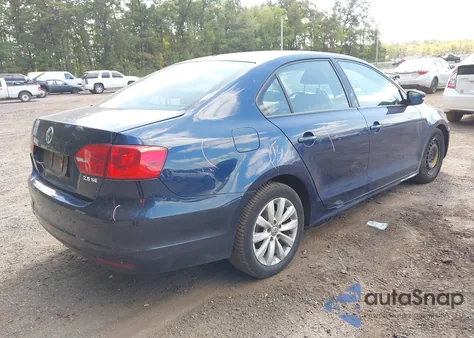 2011 Volkswagen Jetta 2.5L Se z USA, uszkodzony, nr VIN 3VWDX7AJ5BM338343